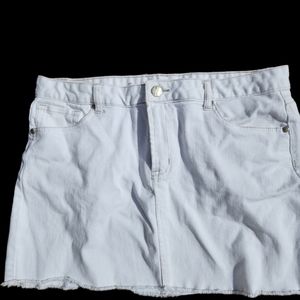 Nevada white denim mini